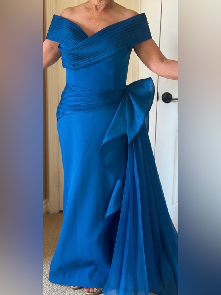 Fouad Sarkis Blue Evening Gown Off Shoulder Size 42 Elegant Formal Dress